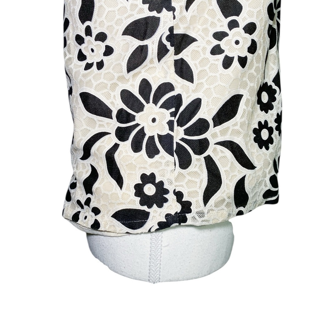 MM Couture Floral Black and White Sleeveless Top - Picture 6 of 13